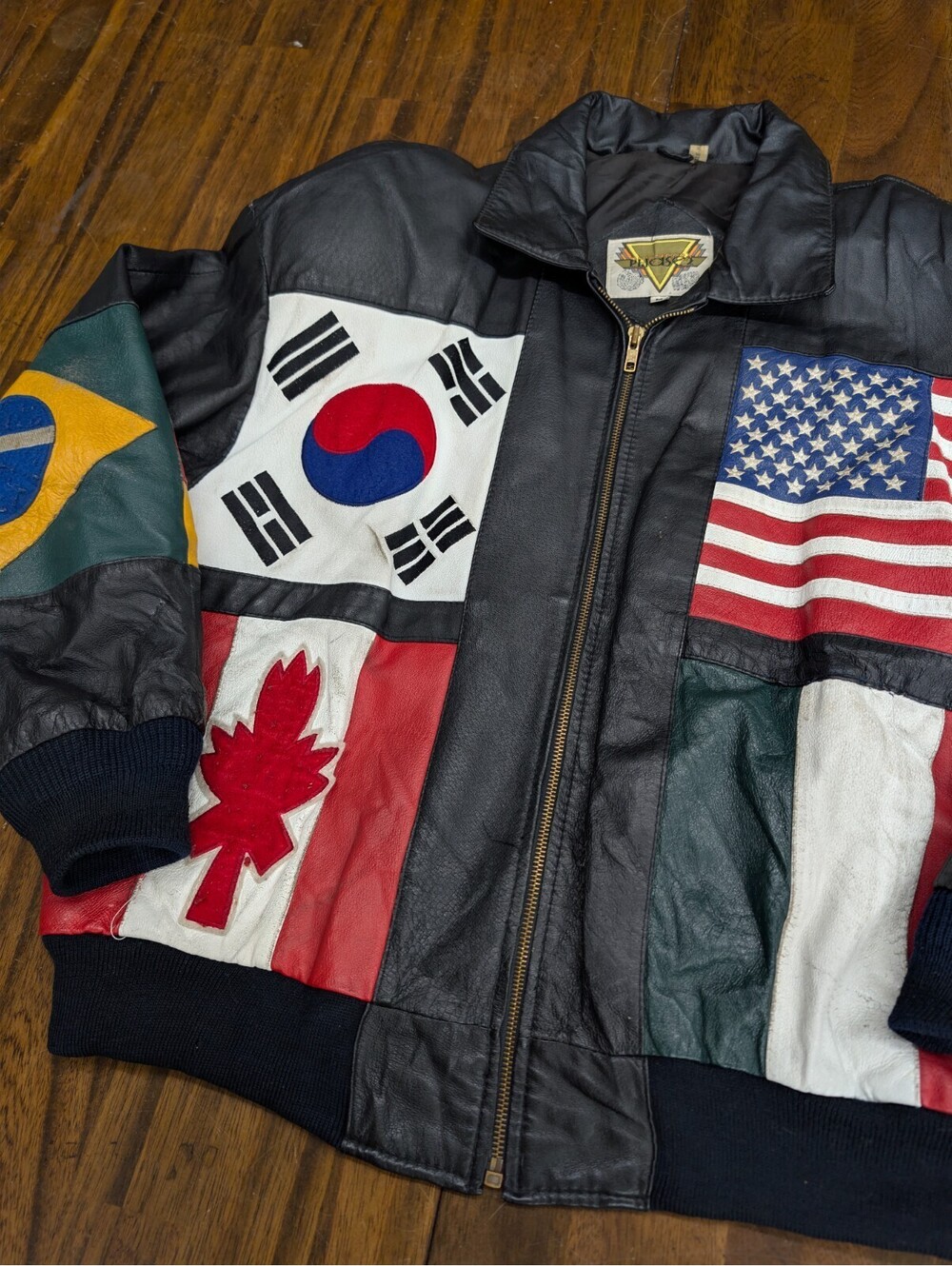 Phase 2 Vintage Leather Flag Bomber Jacket World Flags M